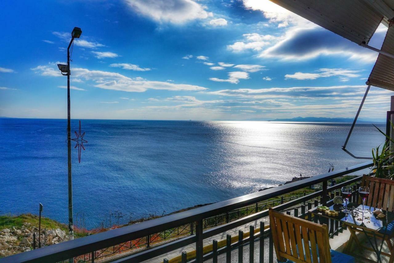 Seaview Apartment Piraeus Exterior photo