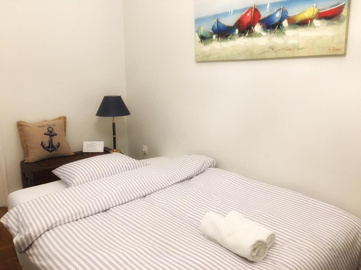 Seaview Apartment Piraeus Exterior photo